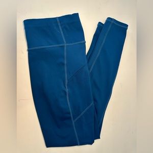 Athleta Women's Mid-rise Leggings w/pockets. Royal Blue. Size Small.